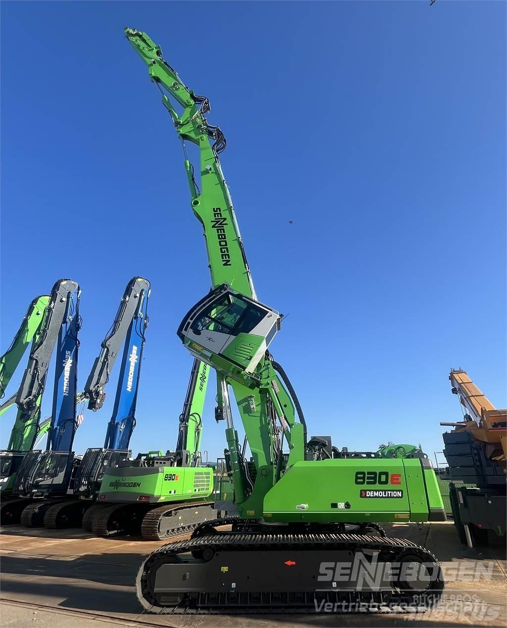 Sennebogen 830 R حفارات هدم