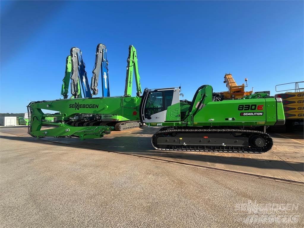 Sennebogen 830 R حفارات هدم