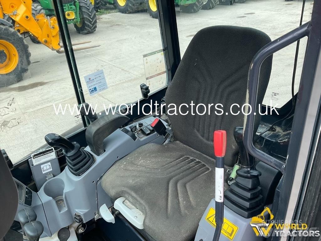 Kubota U 27-4 حفارات صغيرة أقل من 7 طن (حفارات صغيرة)