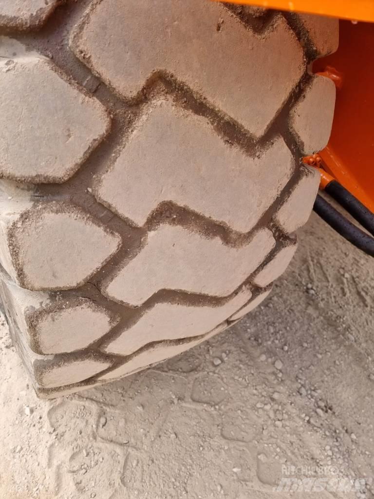Doosan DL 300-3 لوادر بعجل