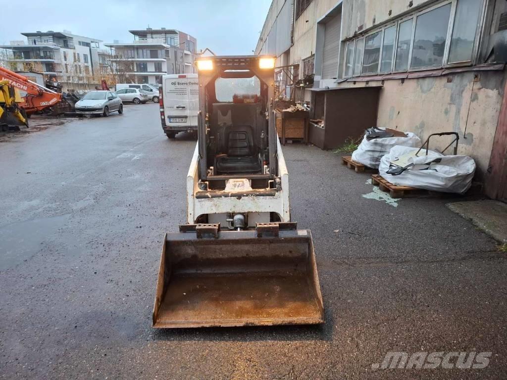 Bobcat S 70 لوادر انزلاقية التوجيه