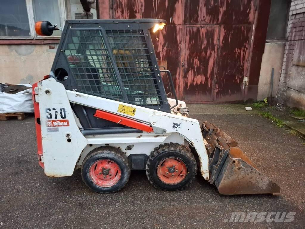 Bobcat S 70 لوادر انزلاقية التوجيه
