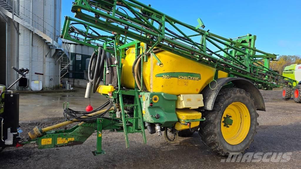 John Deere 740 i الرشاشات