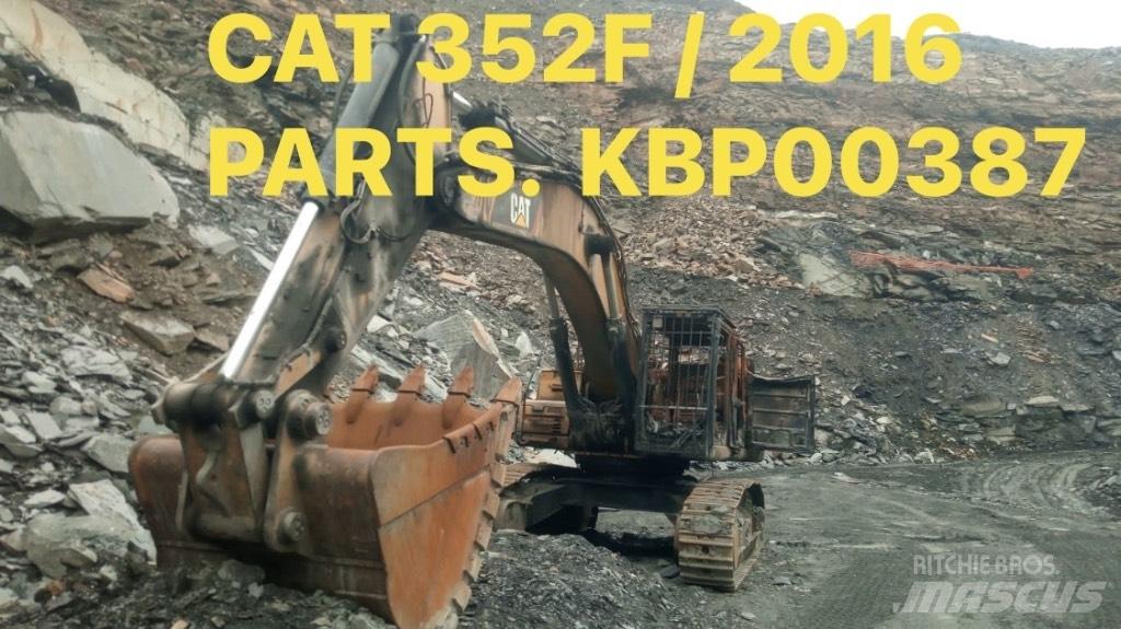 CAT 352 F حفارات زحافة