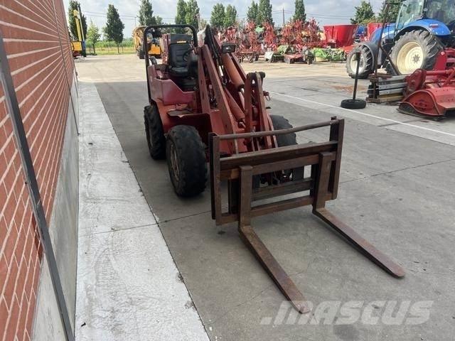 Schäffer 4048 لوادر متعددة الأغراض