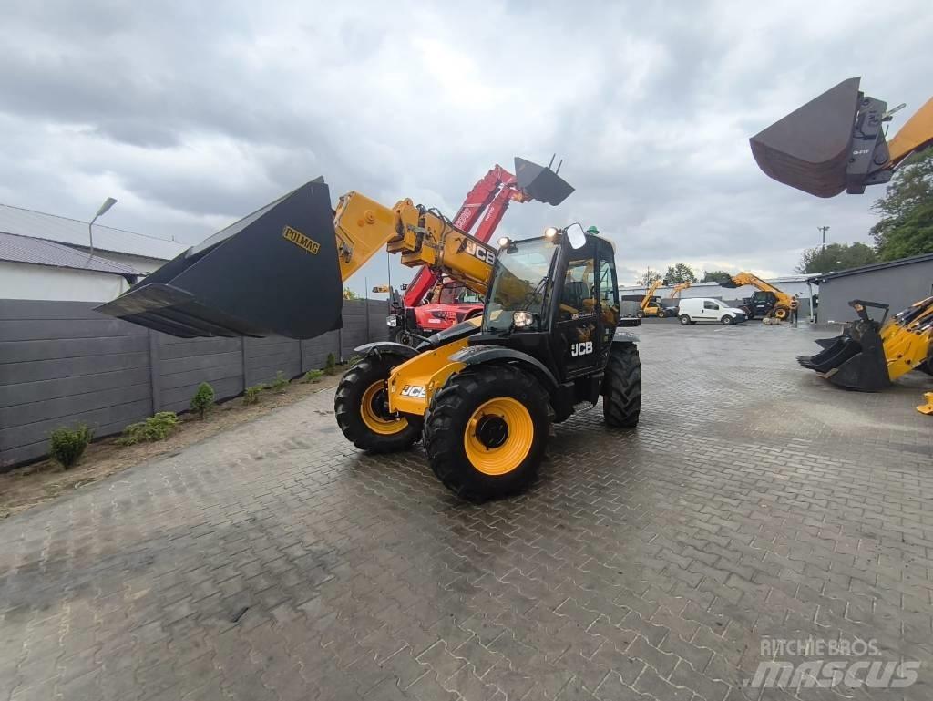 JCB 535-95 مناولات متداخلة