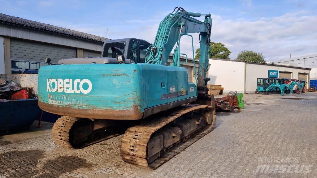 Kobelco SK210 حفارات زحافة