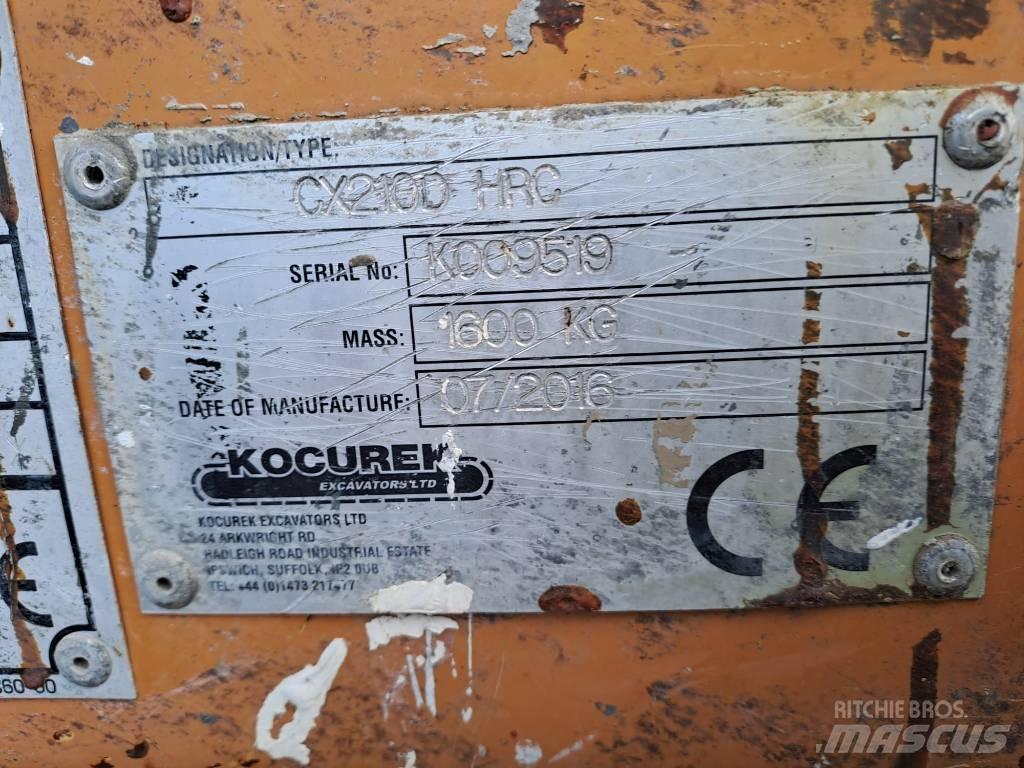CASE CX 210 D حفارات زحافة