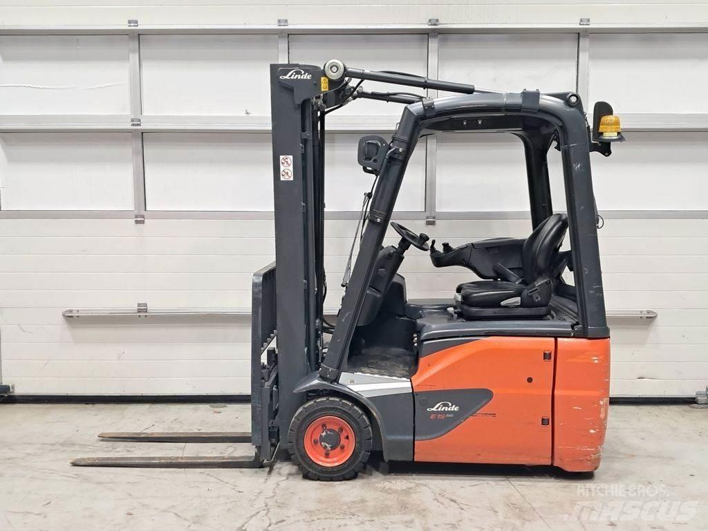 Linde E15-02 شاحنات ذات رافعات شوكية تعمل بالكهرباء