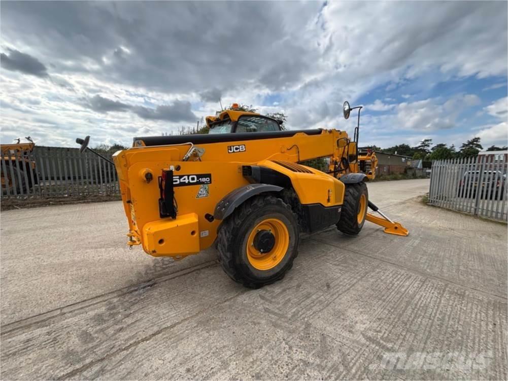 JCB 540-180 مناولات متداخلة
