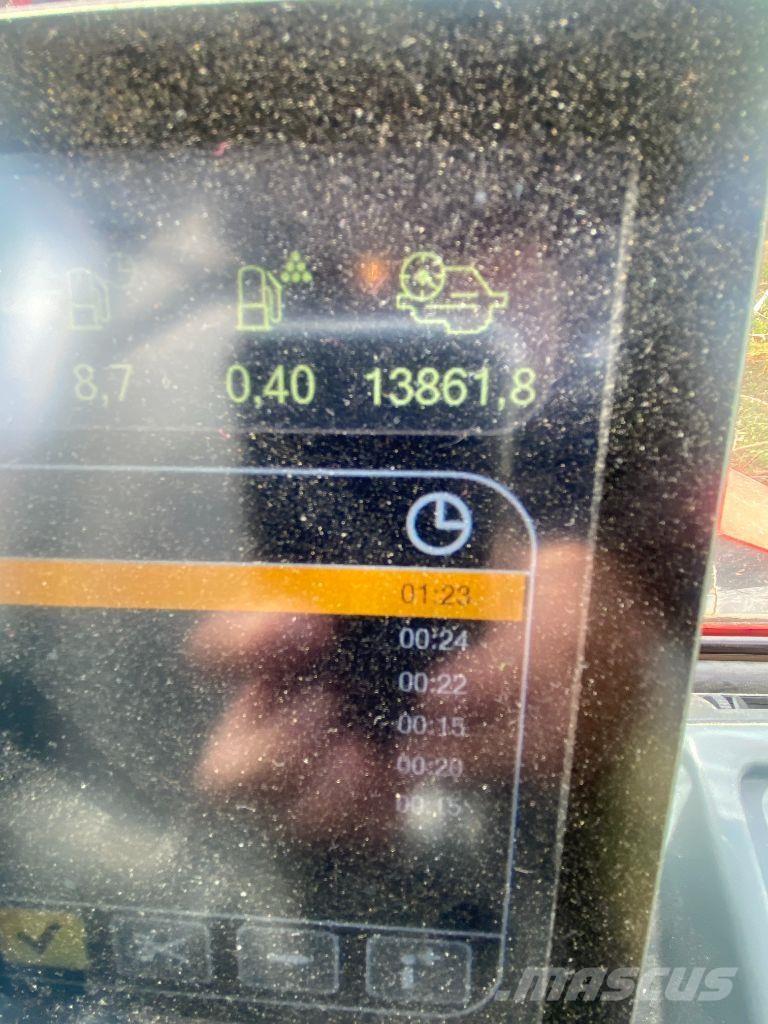 Komatsu 895 شاحنات