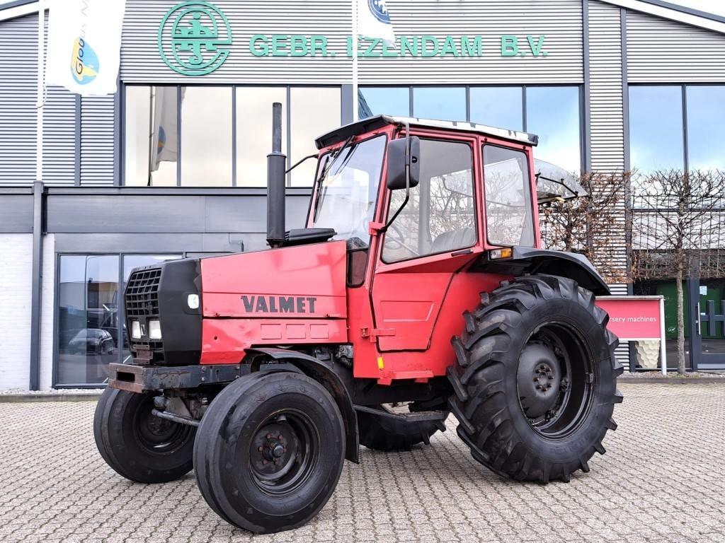 Valmet 405 الجرارات