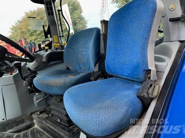 New Holland T 6050 الجرارات