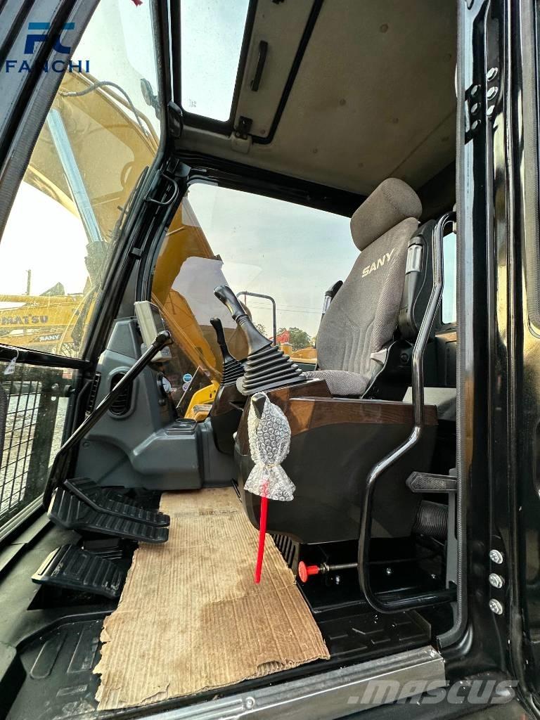 Sany 135c pro حفارات زحافة