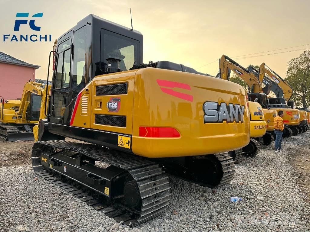 Sany 135c pro حفارات زحافة