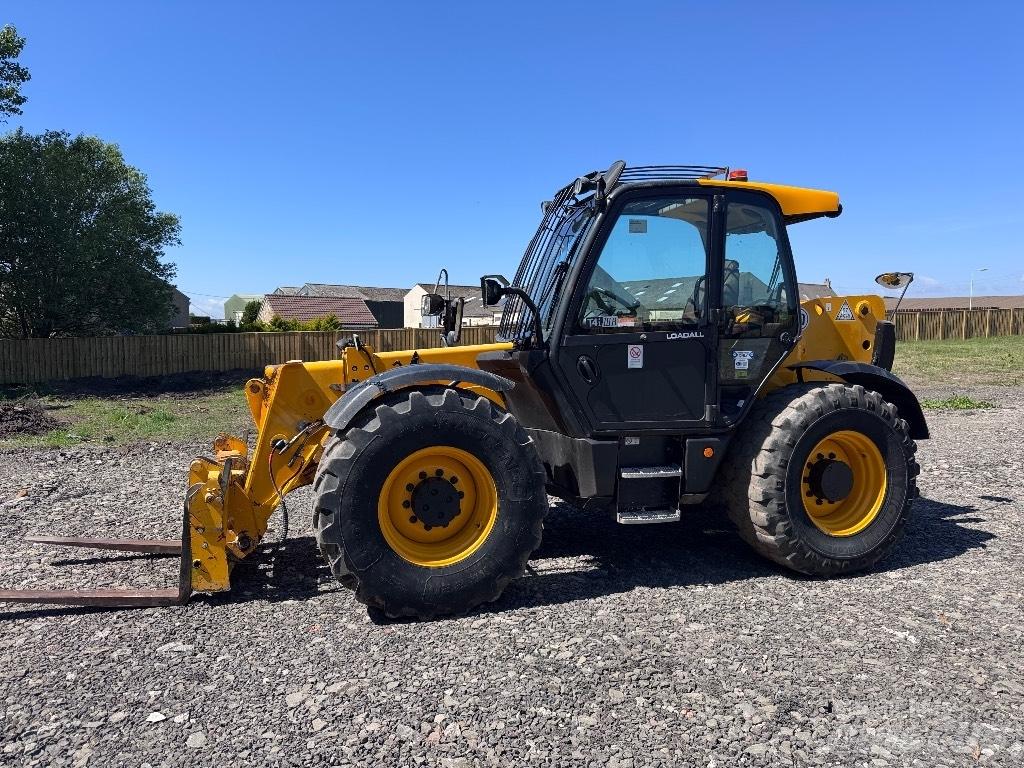 JCB 550-80 مناولات متداخلة