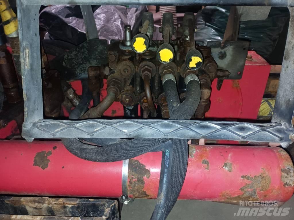 Loglift 82s رافعات أشجار