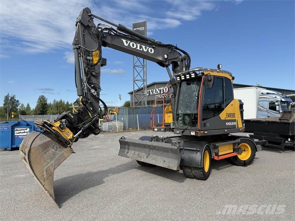 Volvo EWR130E حفارات بعجل