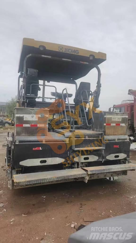 XCMG RP 903 معدات السفلتة