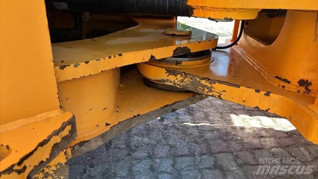 Hyundai HL970 لوادر بعجل