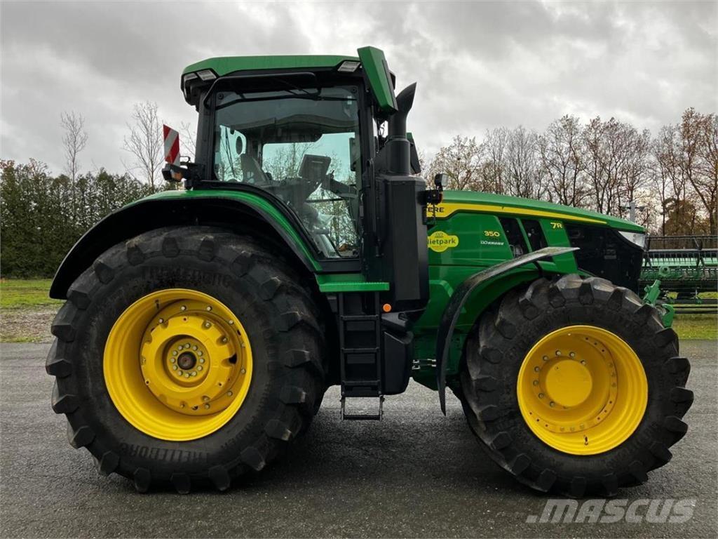 John Deere 7R 350 الجرارات