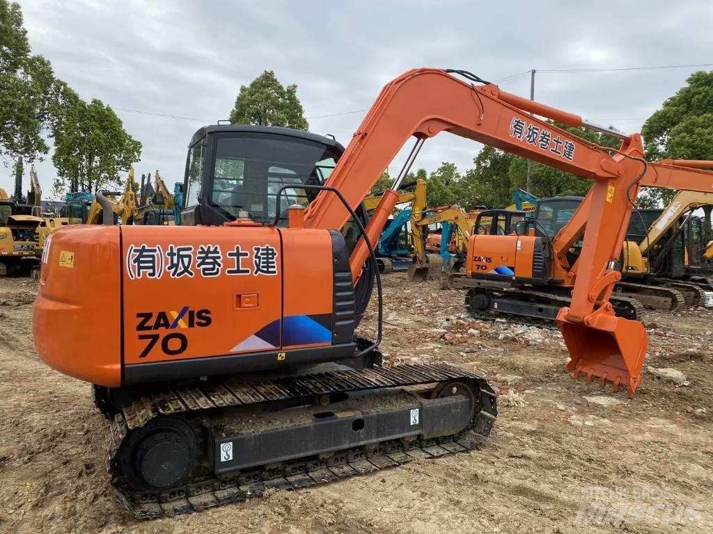 Hitachi ZX 70 حفارات زحافة