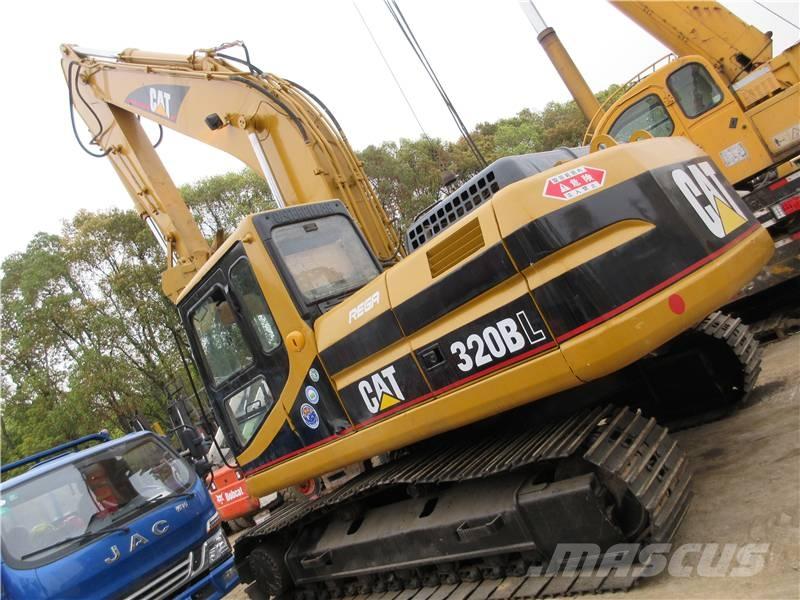 CAT 320 CL حفارات زحافة