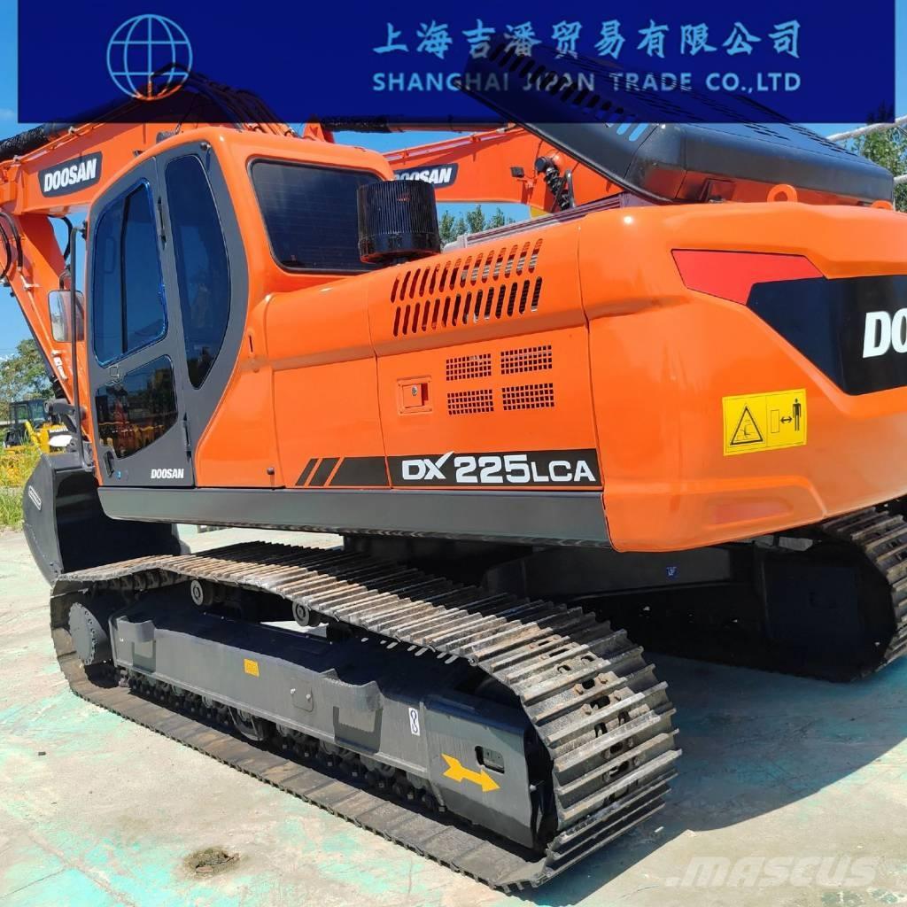 Doosan DX 225 حفارات زحافة