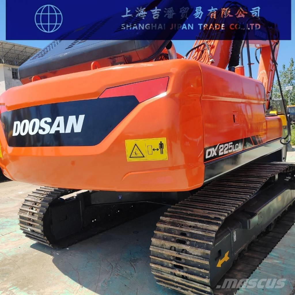 Doosan DX 225 حفارات زحافة