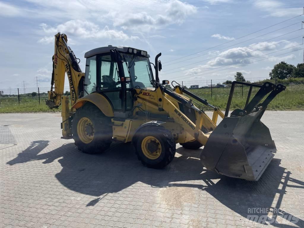 New Holland B 110 C لوادر ذات جرافات عكسية