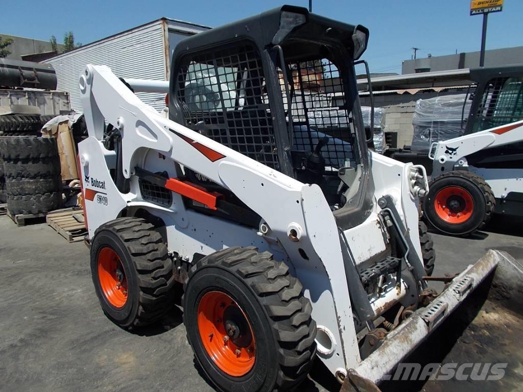 Bobcat S740 لوادر انزلاقية التوجيه