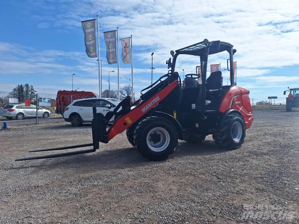 Manitou MLA 4-50 H لوادر صغيرة