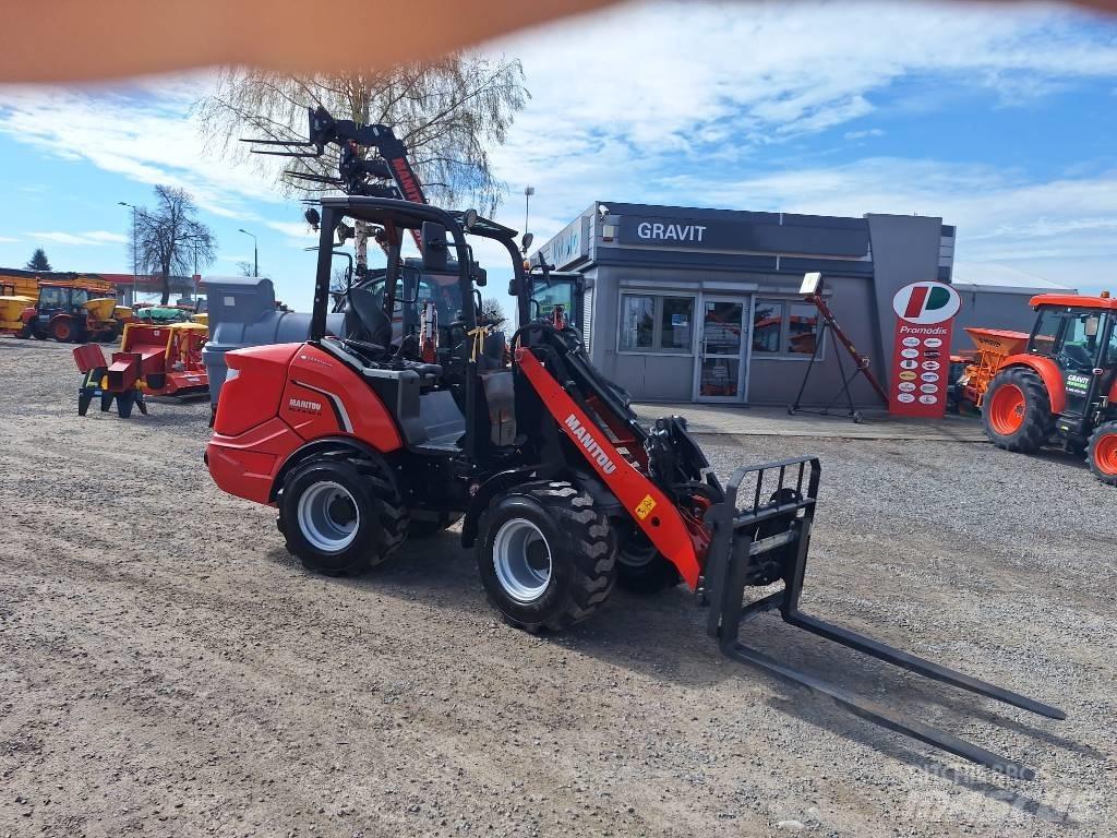Manitou MLA 4-50 H لوادر صغيرة