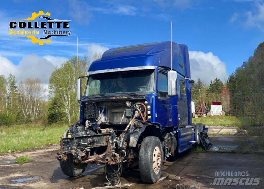 Volvo VNL 64 وحدات الجر
