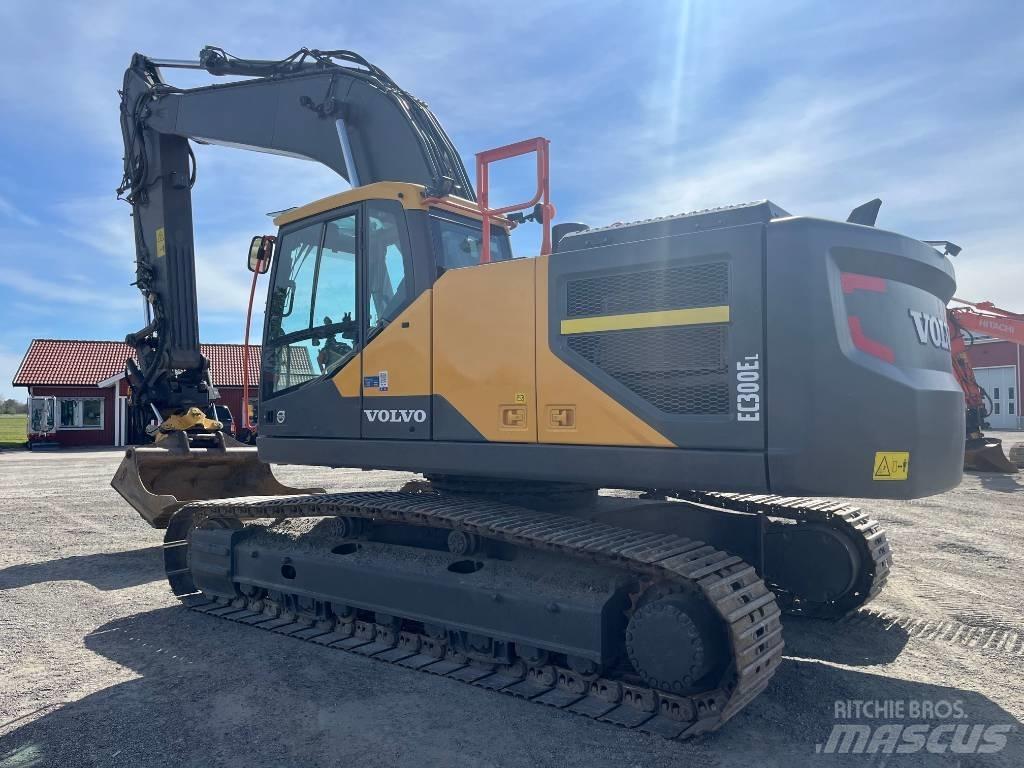 Volvo EC 300 EL حفارات زحافة