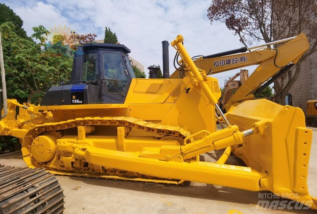Komatsu D 155 AX بلدوزرات مجنزرة
