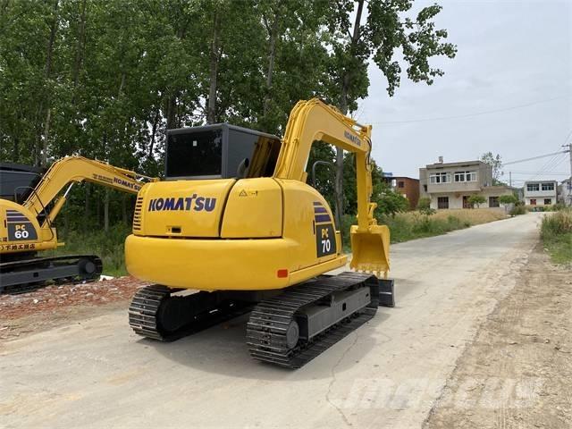 Komatsu pc70-8 حفارات زحافة