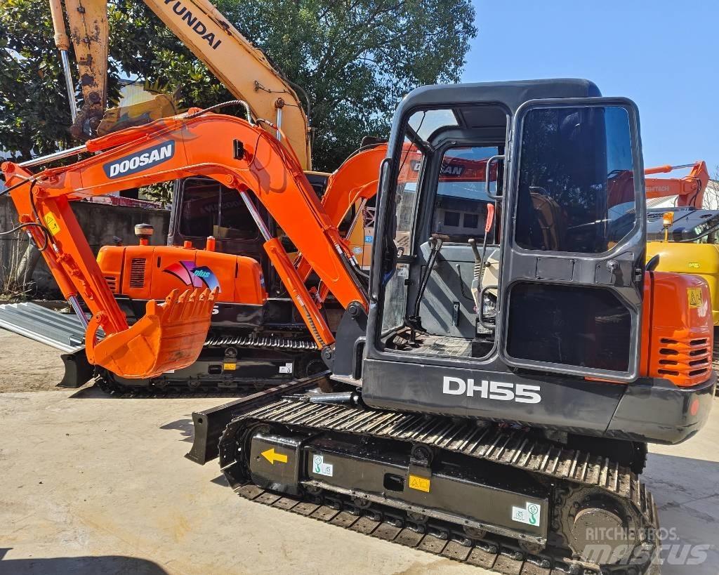 Doosan DH 55 حفارات صغيرة أقل من 7 طن (حفارات صغيرة)