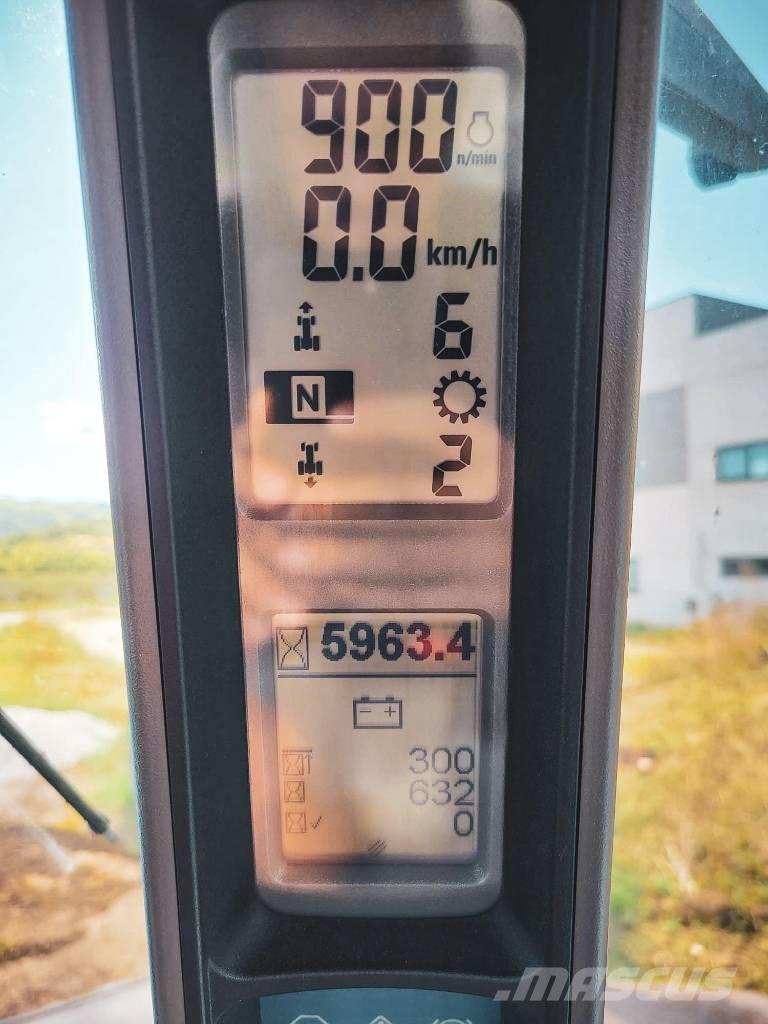 New Holland TG 285 الجرارات