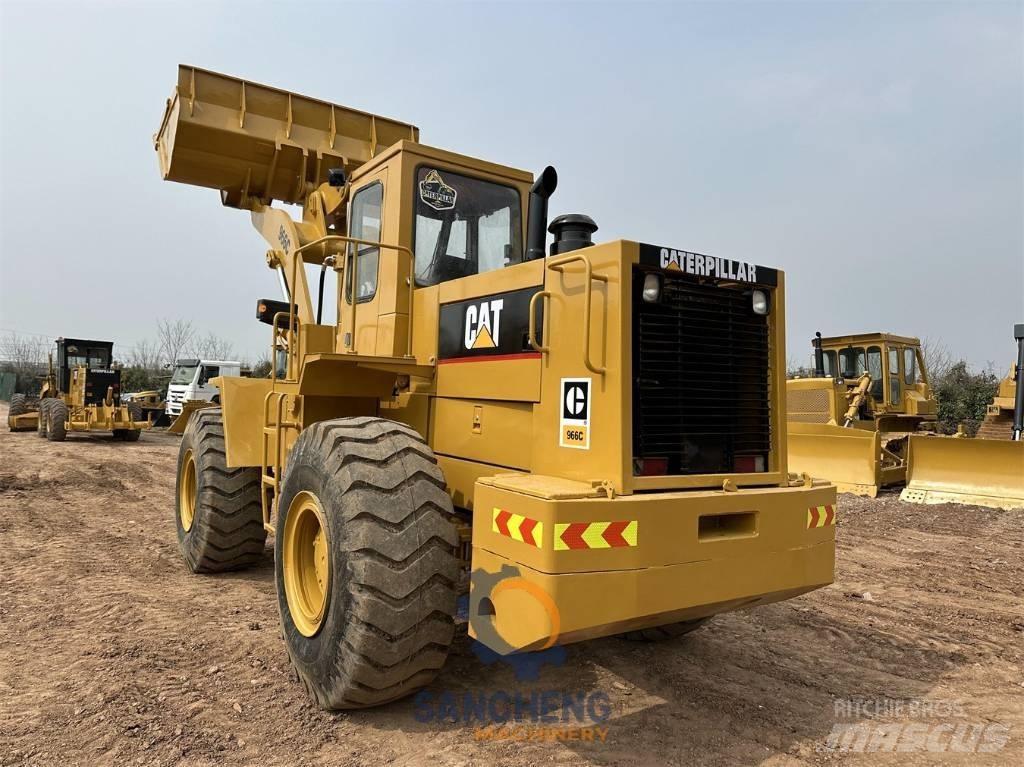 CAT 966 C لوادر بعجل