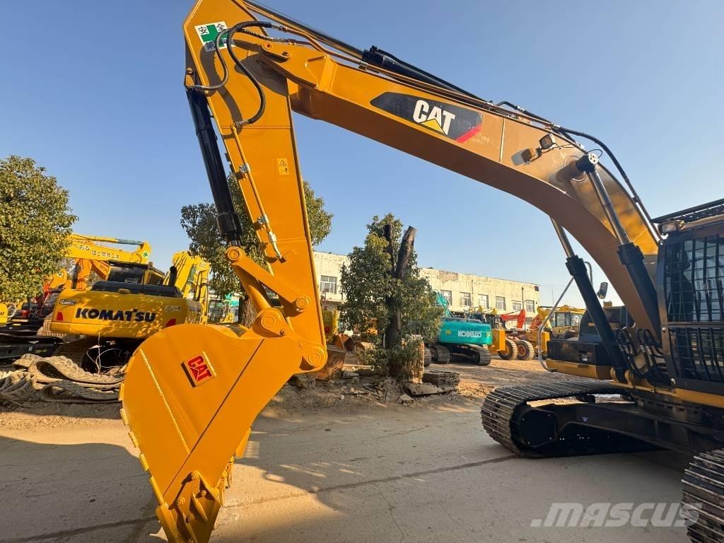 CAT 330 D2L حفارات زحافة