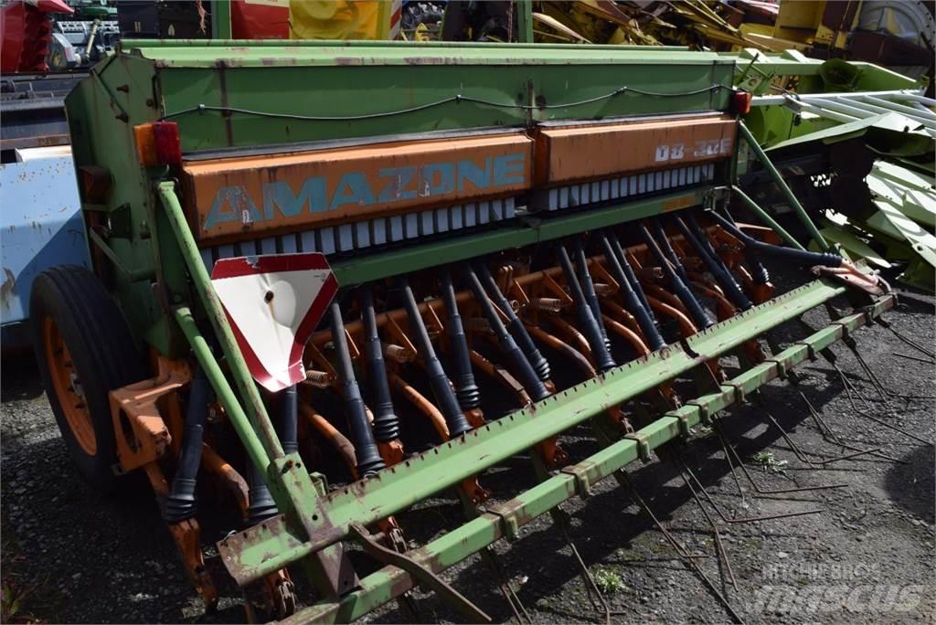 Amazone D8/30E مثاقيب