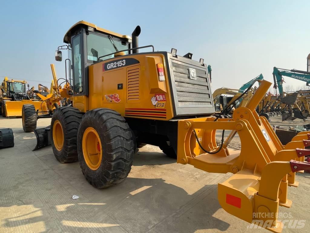 XCMG gr2153 لوادر بعجل