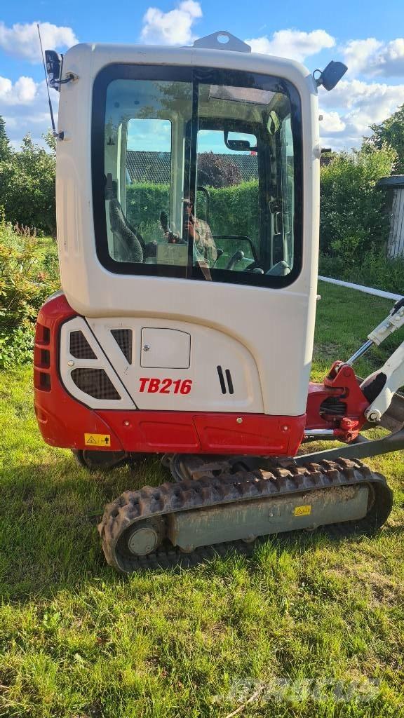 Takeuchi TB 216 حفارات صغيرة أقل من 7 طن (حفارات صغيرة)