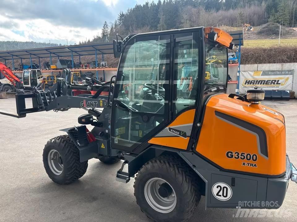 GiANT G 3500 X-tra لوادر بعجل