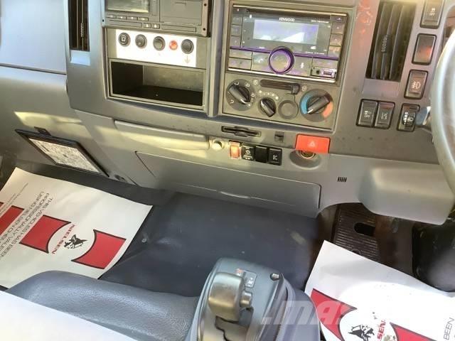 Isuzu N 75.150 شاحنات قلابة