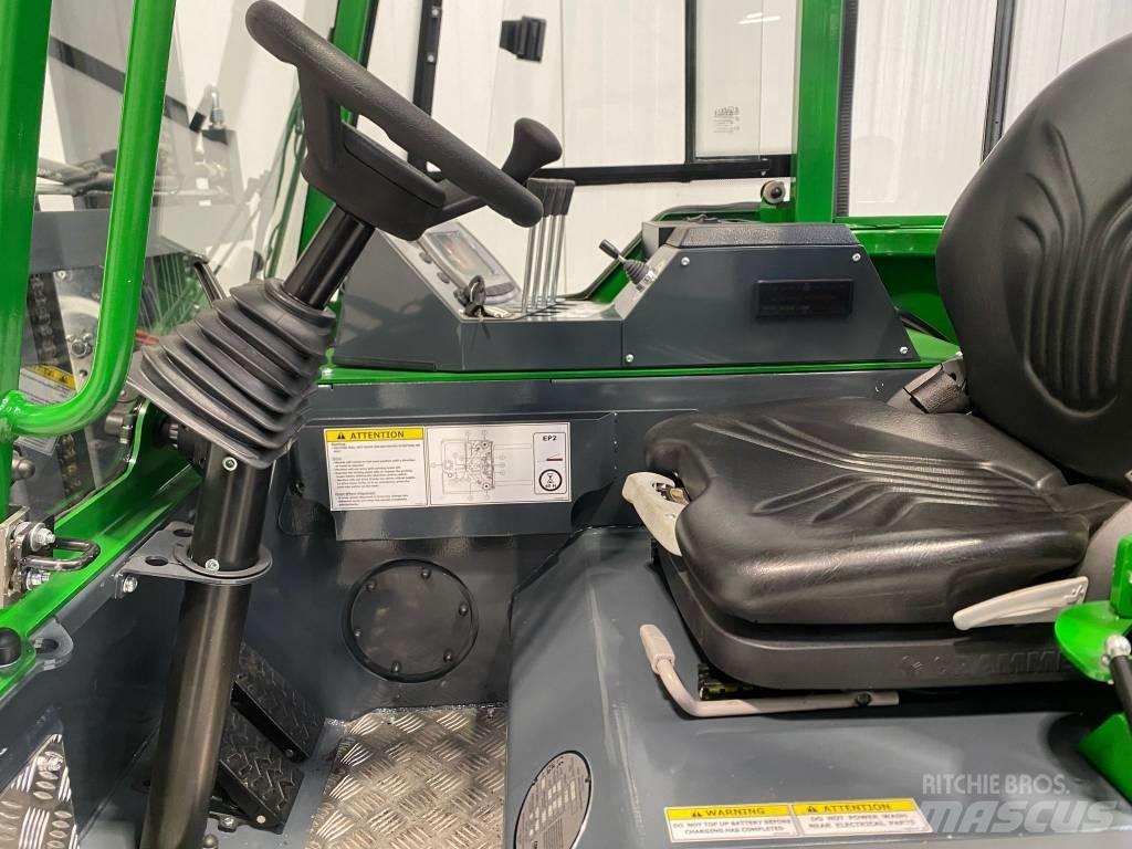 Combilift CBE2500 شاحنة المناولة رباعية الاتجاهات