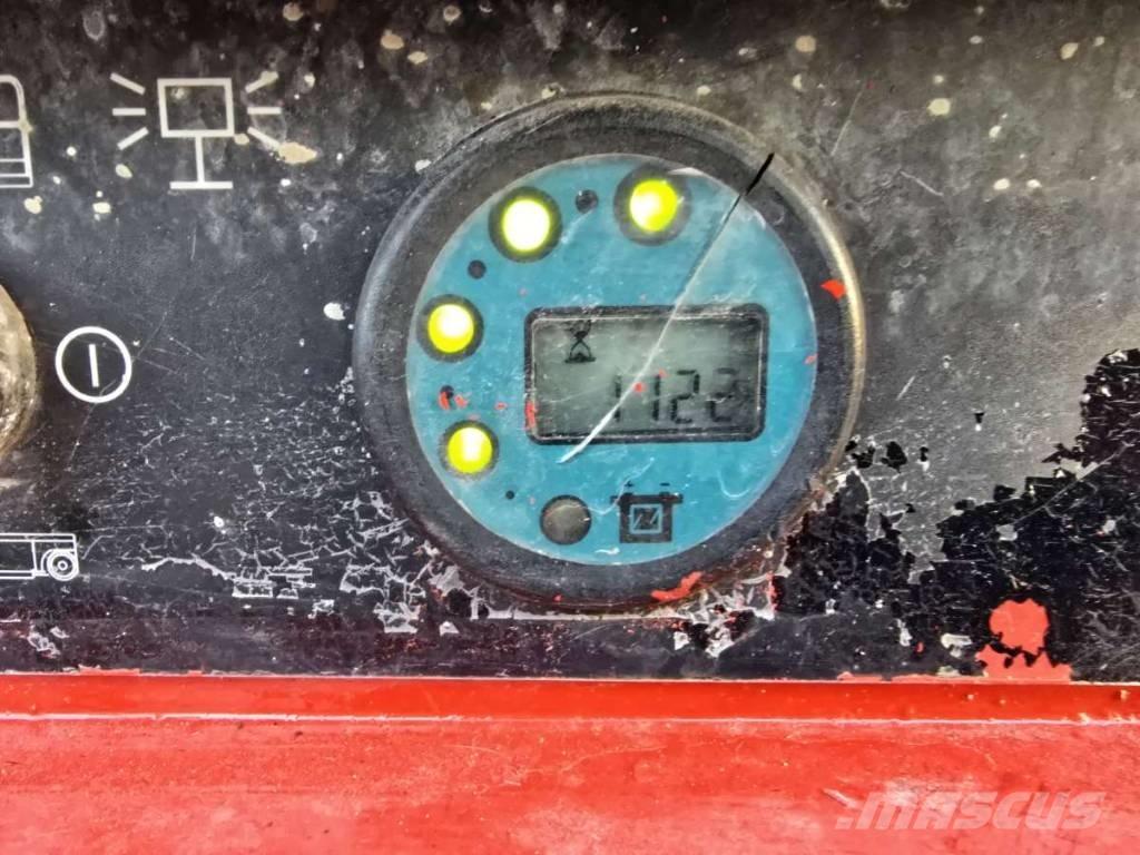 Haulotte Optimum  6 رافعات مقصية الشكل