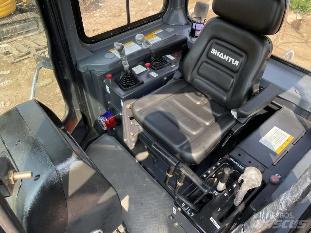 Shantui SD 16 بلدوزرات مجنزرة