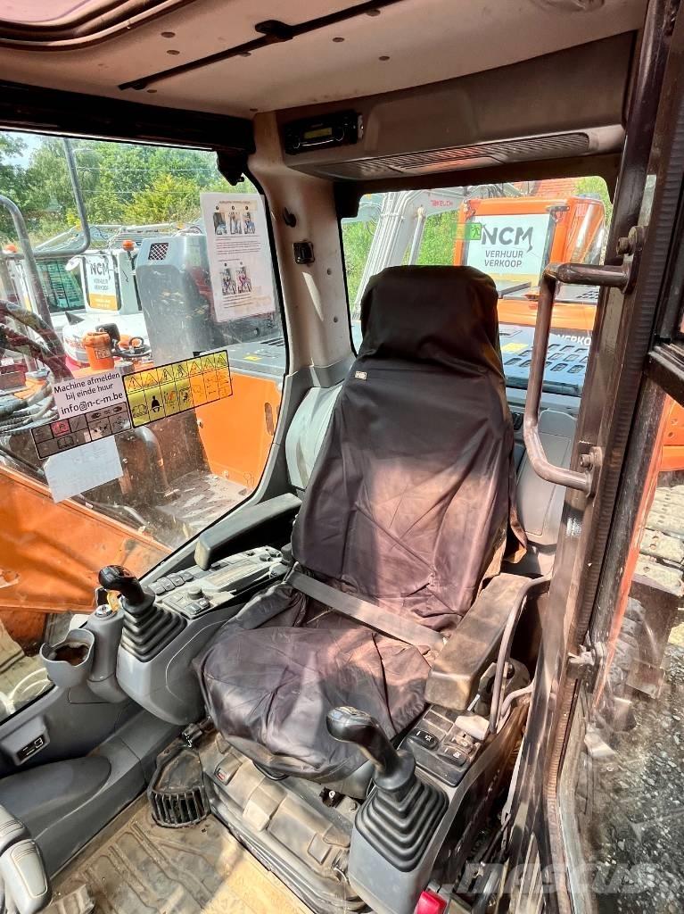 Develon DX 140 LCR-7 حفارات زحافة